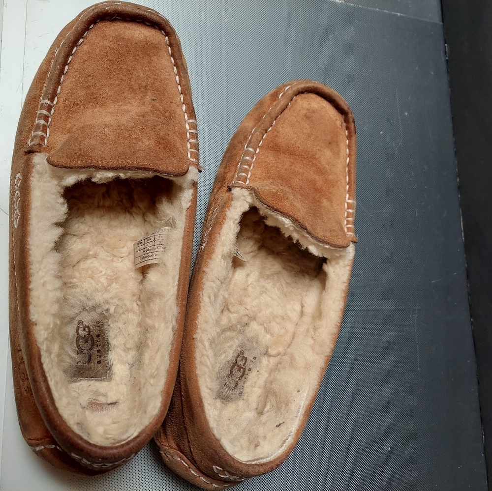 UGGS Ansley driving shoes slippers